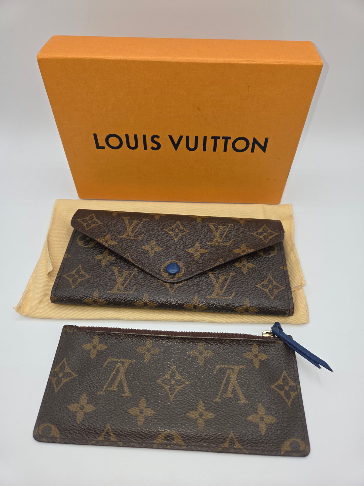 Pre-Loved Louis Vuitton Josephine Wallet