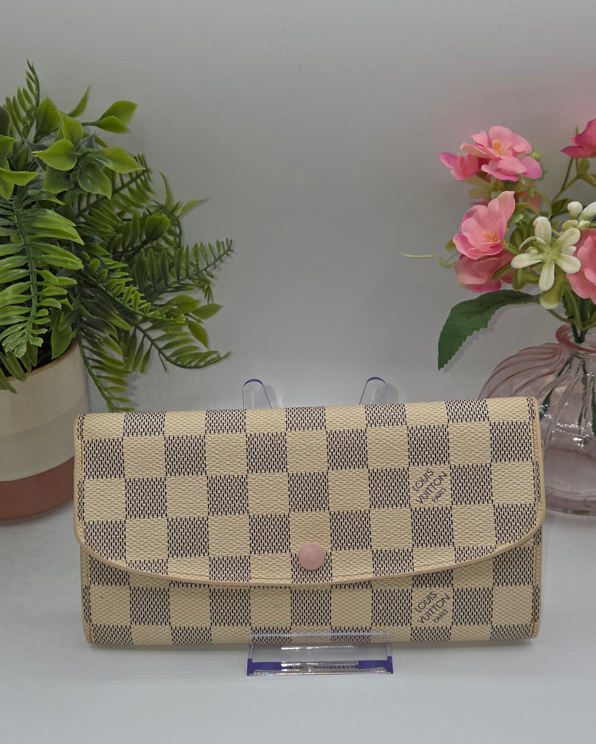 Pre-Loved Louis Vuitton Damier Azur Emilie Wallet