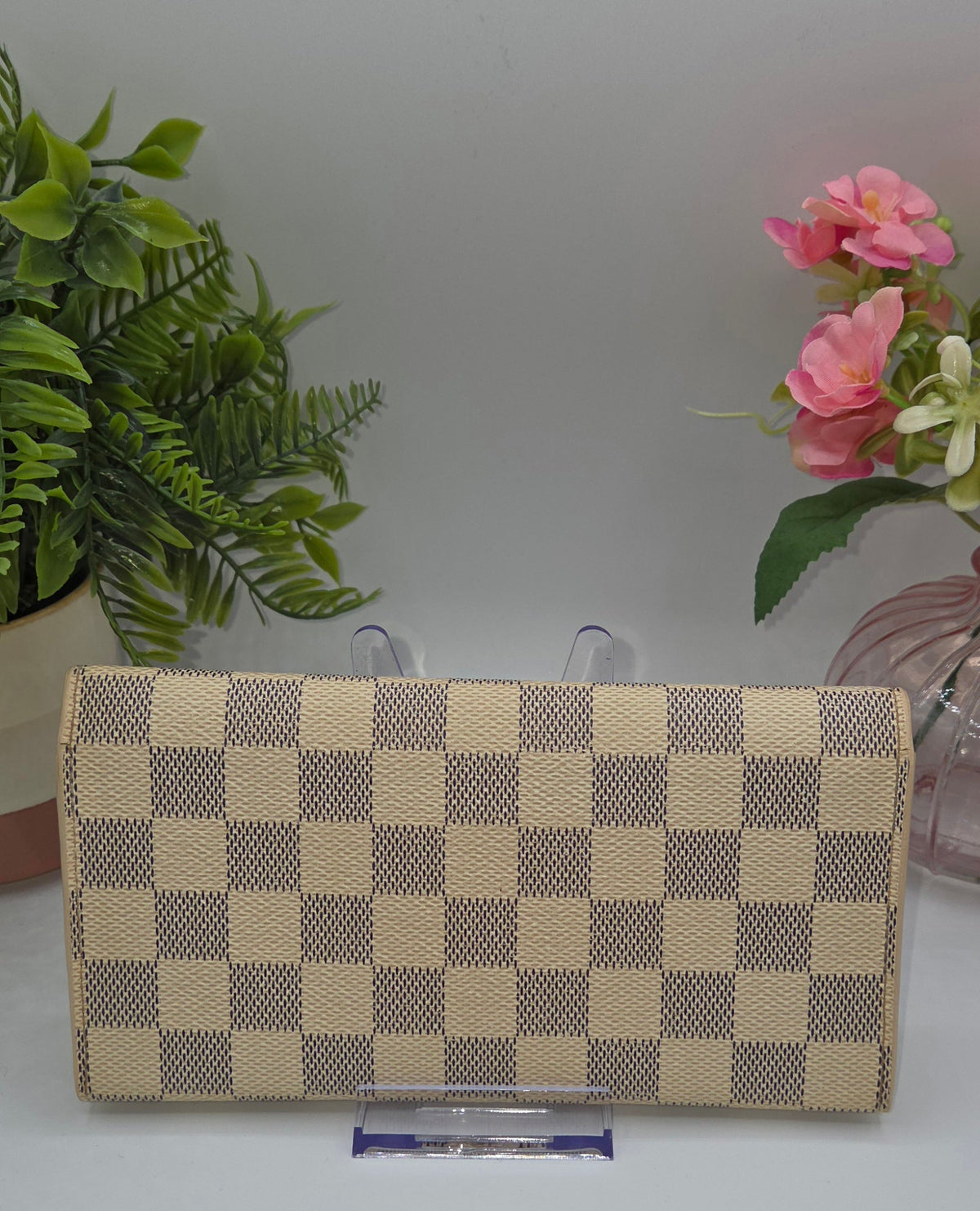 Pre-Loved Louis Vuitton Damier Azur Emilie Wallet