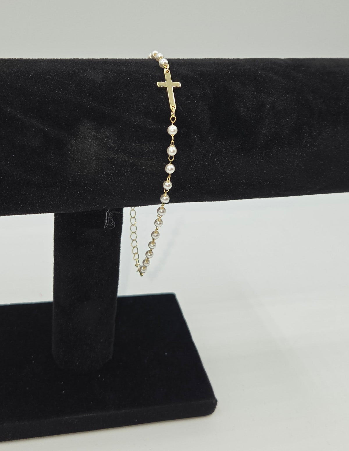Simple Cross Pendant Faux Pearl Bracelet