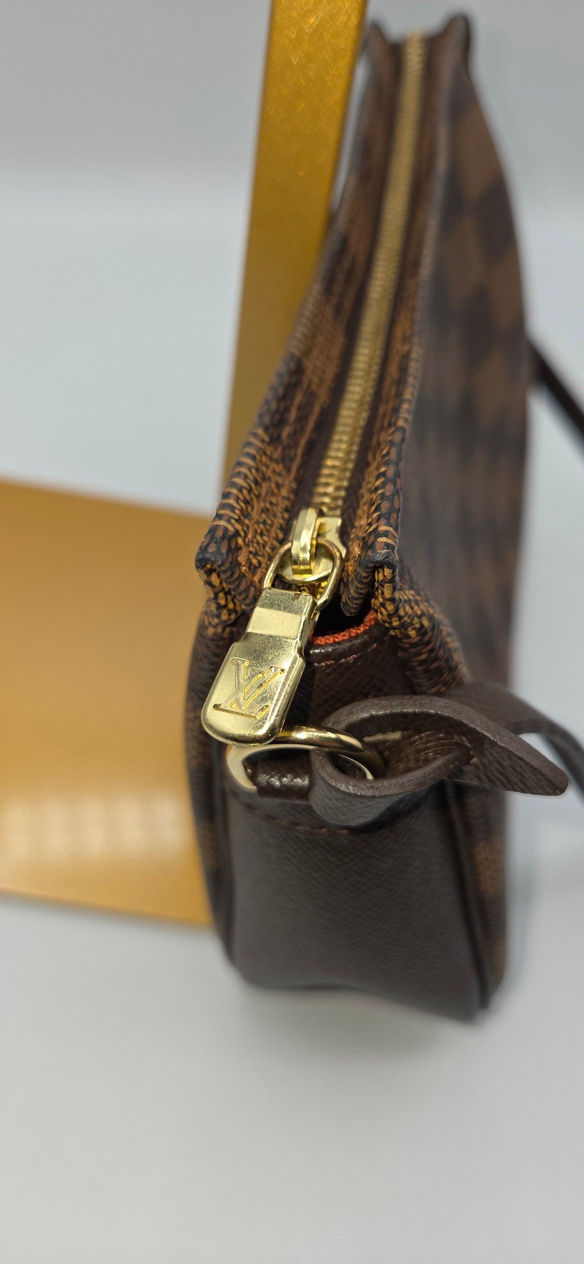 Pre-Loved Louis Vuitton Damier Ebene Trousse Make Up Bag Pochette