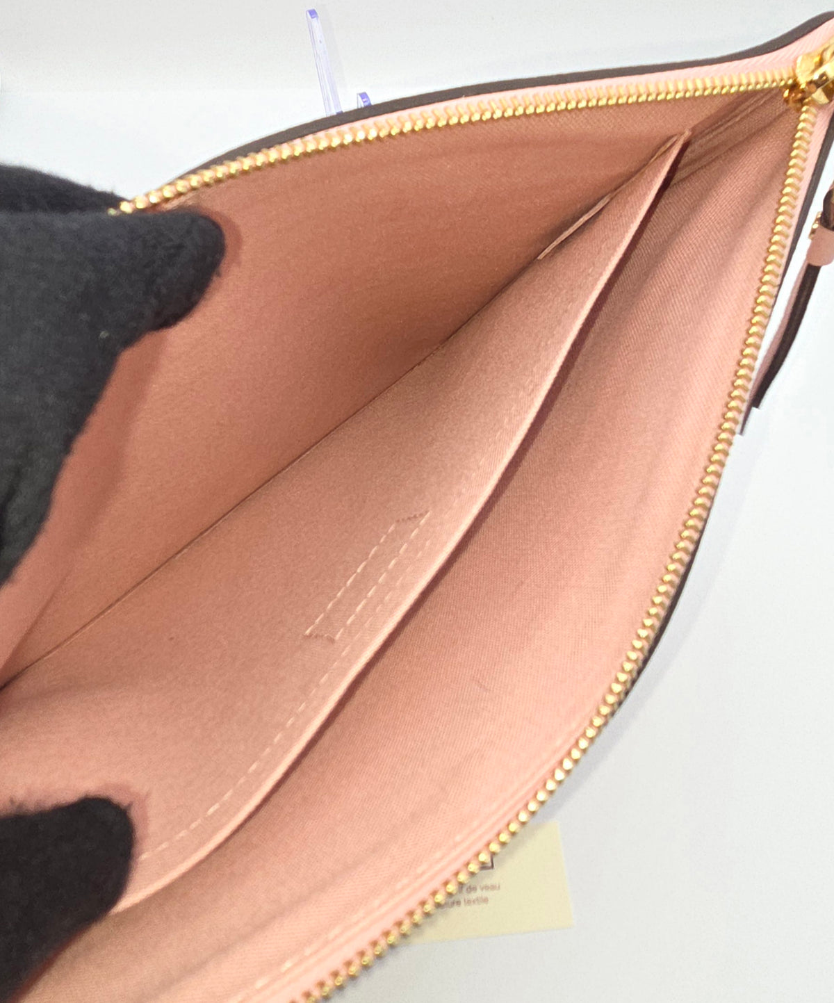 Pre-Owned Louis Vuitton Daily Pouch Empreinte Leather Clutch
