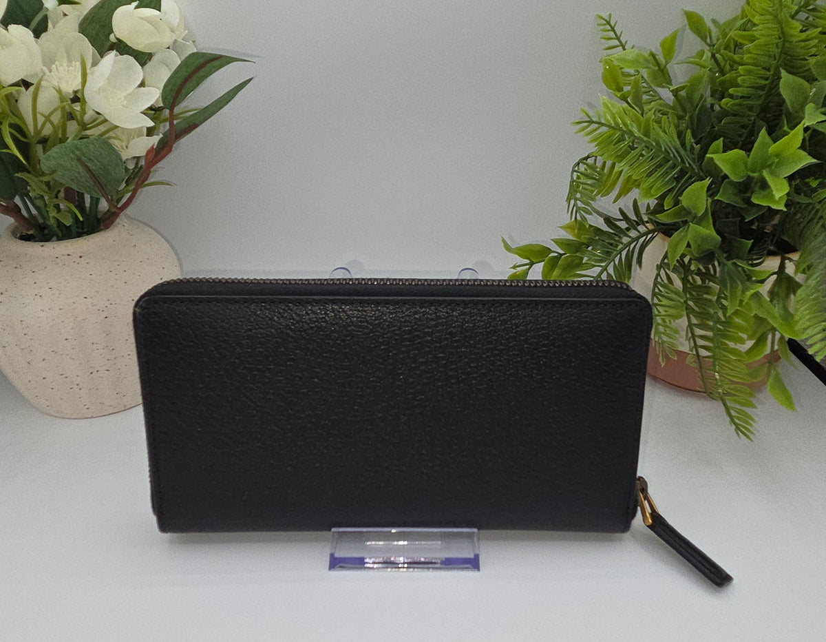 Pre-Loved Gucci GG Marmont Zip Around Wallet