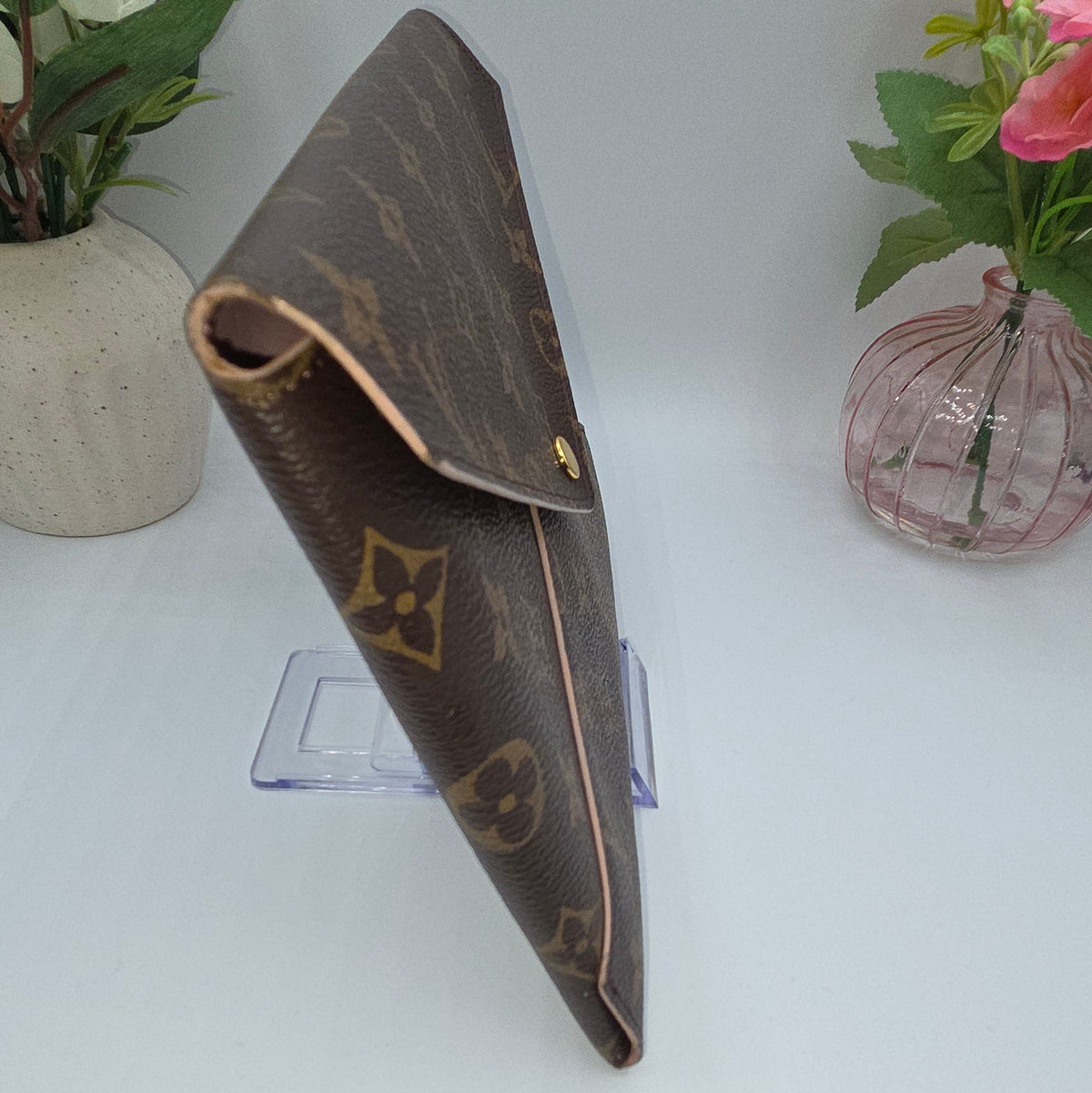 Pre-Loved Louis Vuitton Monogram Kirigami Pochette