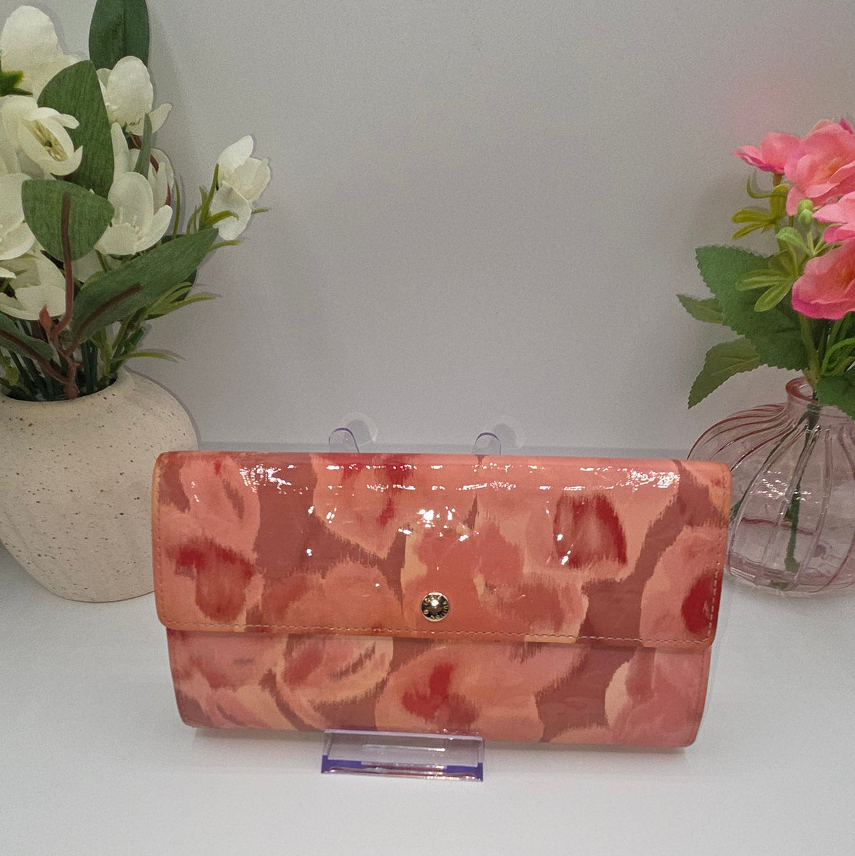 Pre-Loved Limited Edition Louis Vuitton Vernis Sarah Wallet - Rose Velours