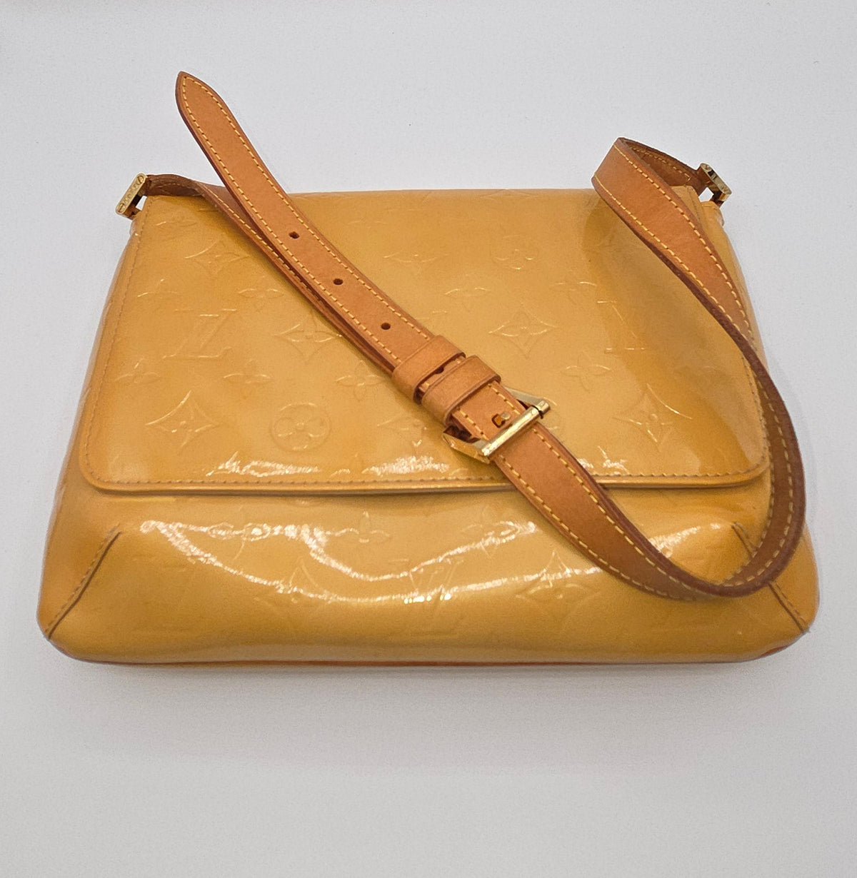 Pre-Loved LV Thompson Street Shoulder Bag