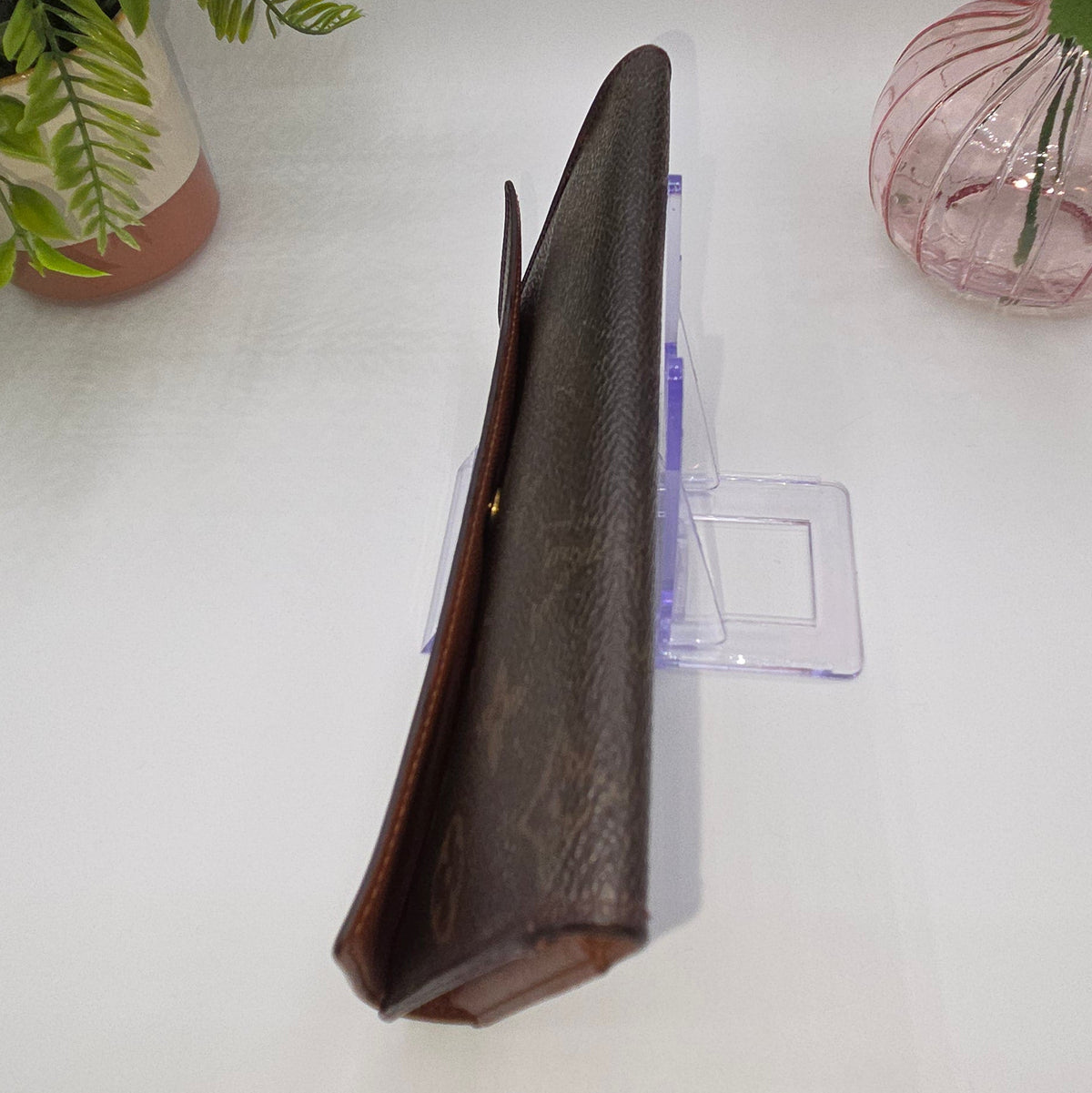Pre-Loved Vintage Louis Vuitton International Trifold Wallet