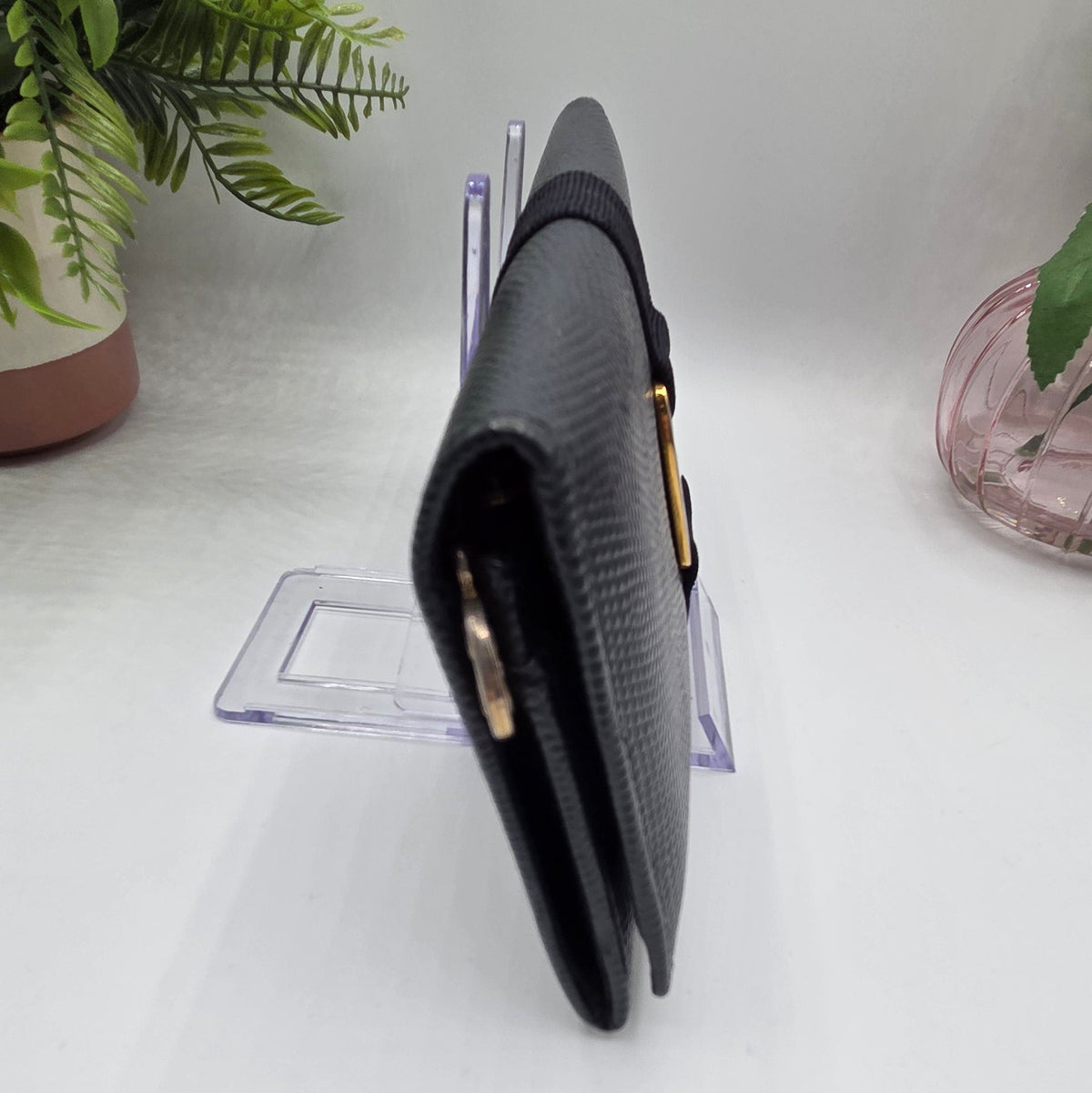 Pre-Loved Salvatore Ferragamo Vara Bow Lizard Embossed Continental Wallet