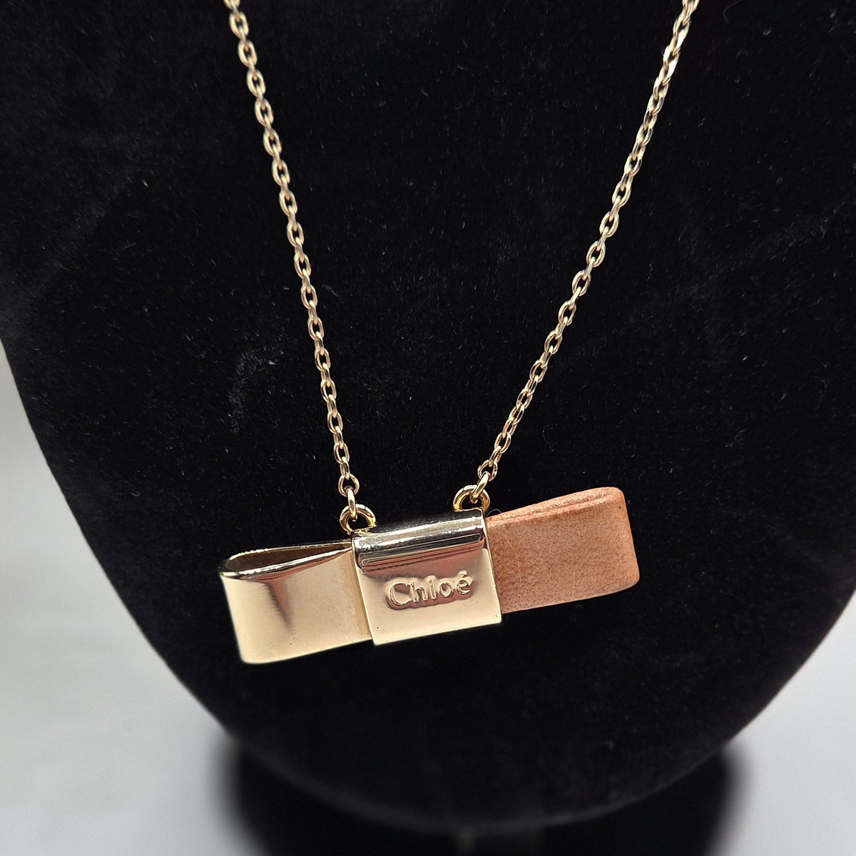 Pre-Loved Chloé Bowie Necklace