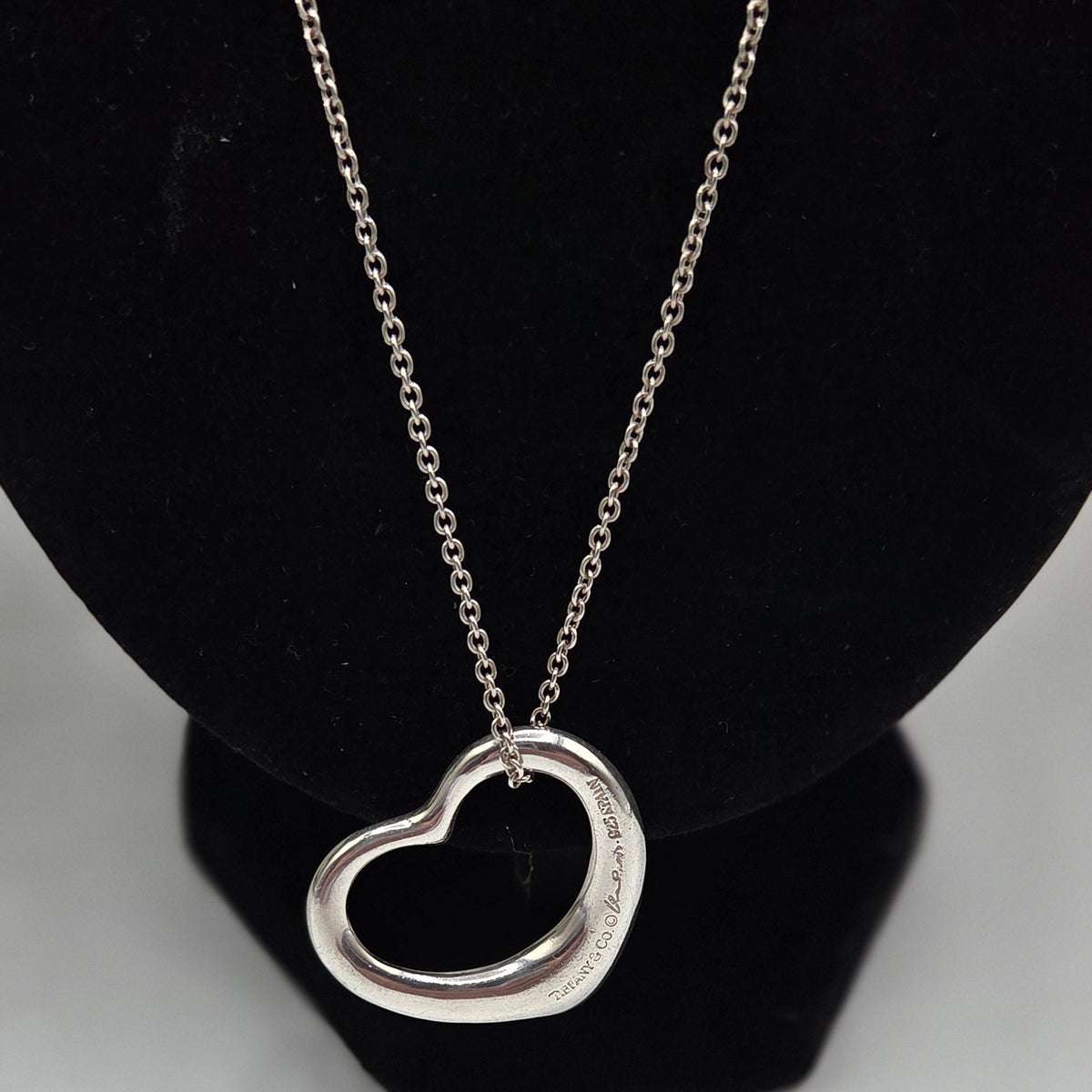 Pre-Loved Tiffany & Co. Elsa Peretti Open Heart Pendant Necklace – Sterling Silver